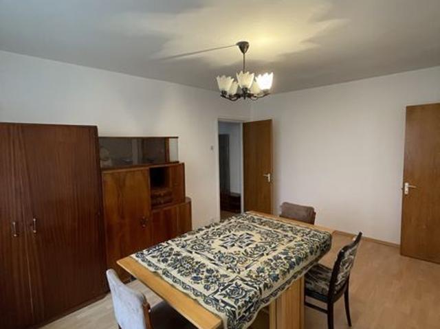Apartament de închiriat