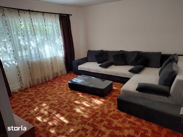 Apartament de inchiriat
