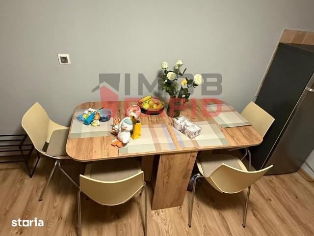 Apartament de închiriat, 4 camere, decomandat, 80 mp, zona BIG