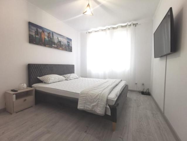 Apartament de inchiriat 4 camere in Oradea, zona Iosia, 90mp