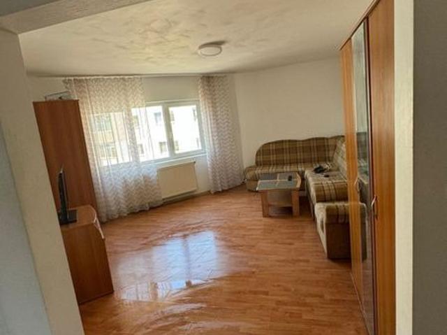 Apartament de inchiriat