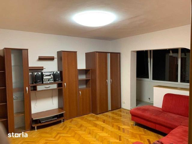 apartament de inchiriat