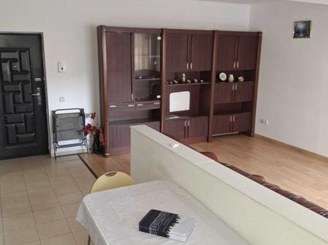 Apartament de inchiriat