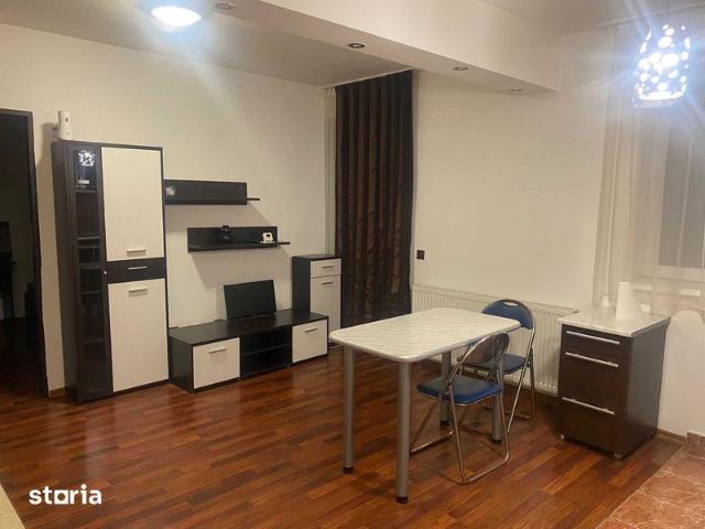 Apartament de inchiriat