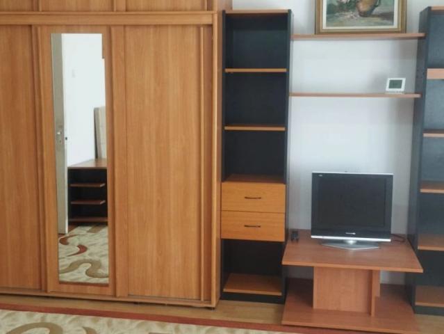 Apartament de inchiriat, 1 camera, decomandat, 38 mp, Central, Gara= Billa, Cod 163060