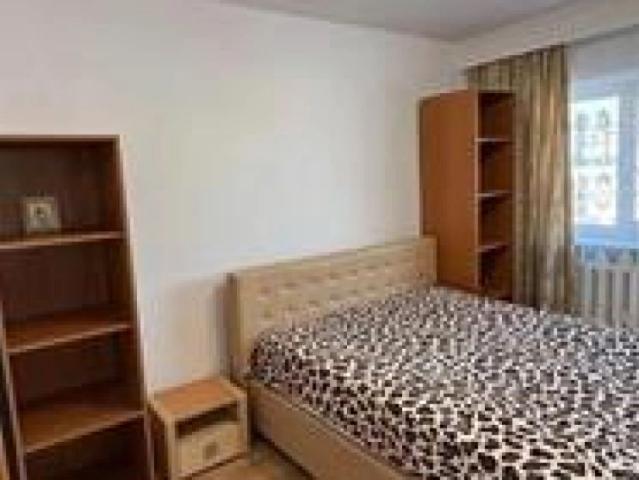 Apartament de inchiriat, 1 camera, decomandat, 45 mp, Centru, Hala Centrala CECBANK, Cod 162610