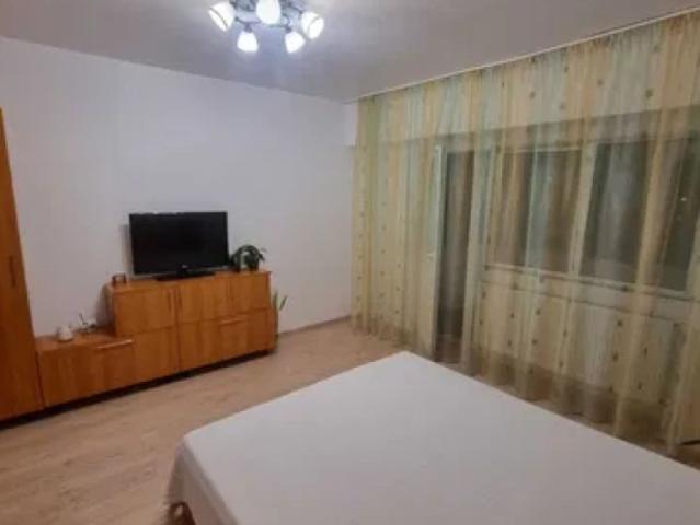 Apartament de inchiriat, 1 camera, decomandat, 40 mp, CUG, Selgros, Cod 162795