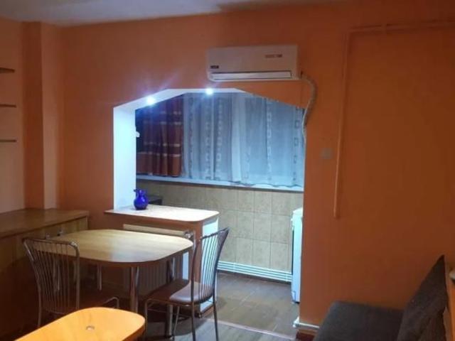 Apartament de inchiriat, 1 camera, decomandat, 40 mp, Pacurari, Autocenter, Cod 162675