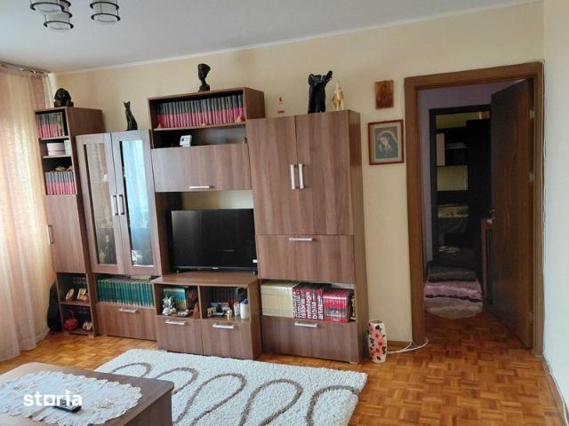 Apartament de închiriat