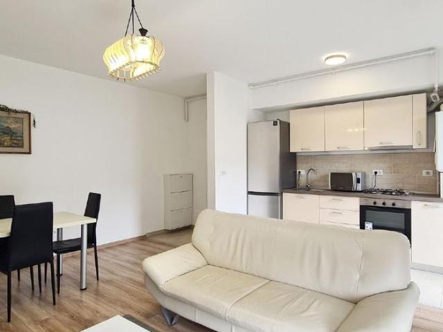 Apartament de închiriat