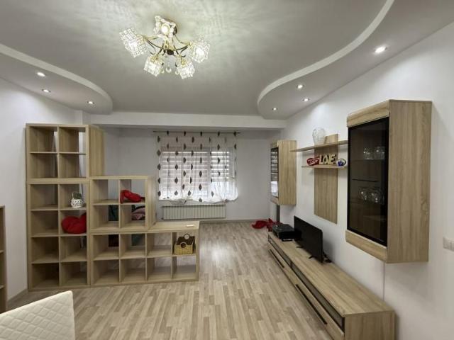 Apartament de inchiriat | 2 camere | 70 mp