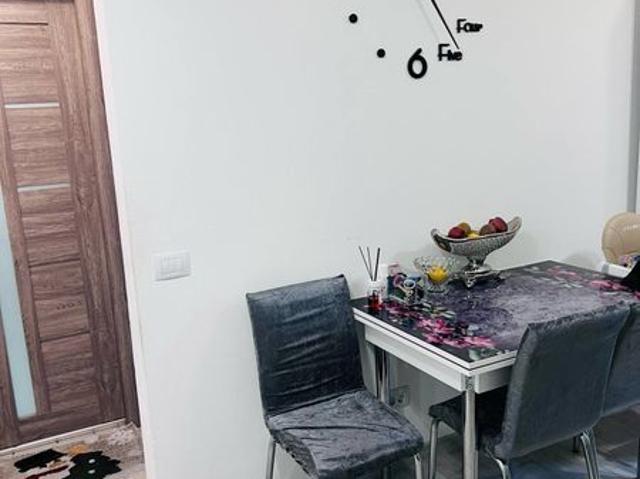 Apartament de inchiriat,2 camere,1 MAI,etaj 2 centrala,AC