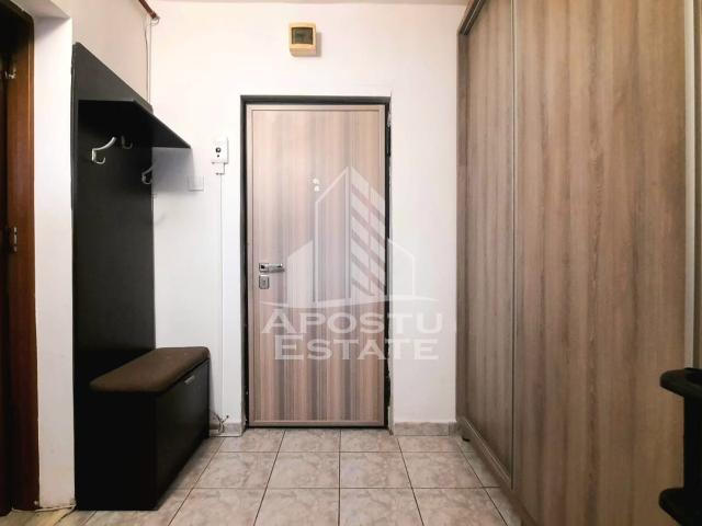 Apartament de inchiriat 2 camere 300 euro zona Miorita