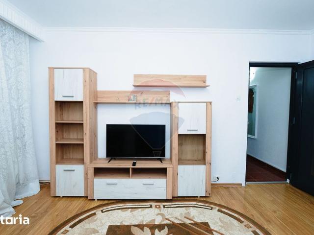 Apartament de închiriat, 2 camere Zona Craiovei, Pitești