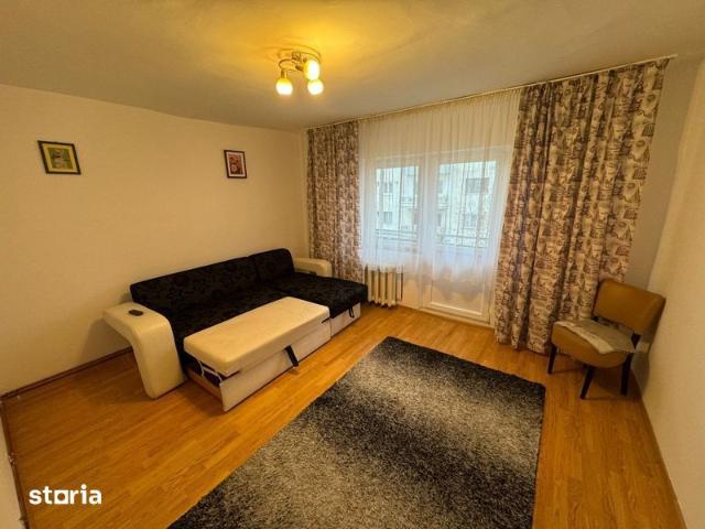 Apartament de închiriat 2 camere, CR VIVU etaj 2