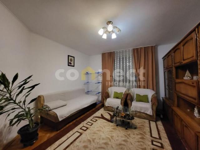 Apartament de inchiriat | 2 camere decomandat | Zona Aurel Vlaicu