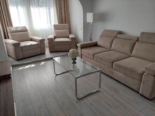 APARTAMENT DE INCHIRIAT | 2 CAMERE | DOROBANȚI