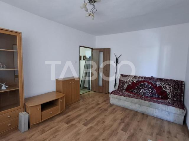 Apartament 2 camere de inchiriat etaj intermediar Mihai Viteazul Sibiu