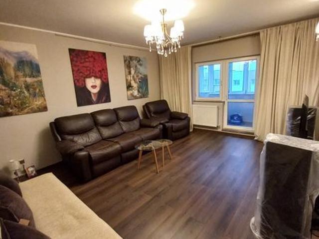 Apartament de închiriat, 2 camere, nou renovat, utilat, central