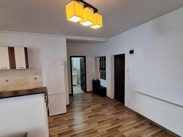 Apartament De Inchiriat | 2 Camere + Parcare | Subcetate