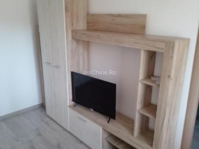 Apartament de inchiriat, 2 camere, semidecomandat, 43 mp, Alexandru cel Bun
