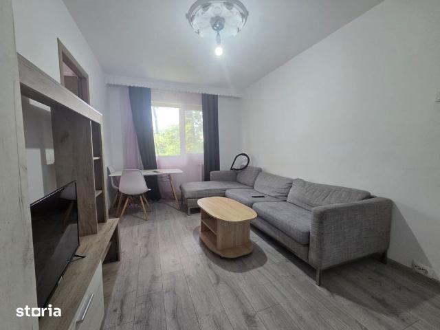 Apartament de inchiriat, 2 camere, semidecomandat, Alexandru cel Bun