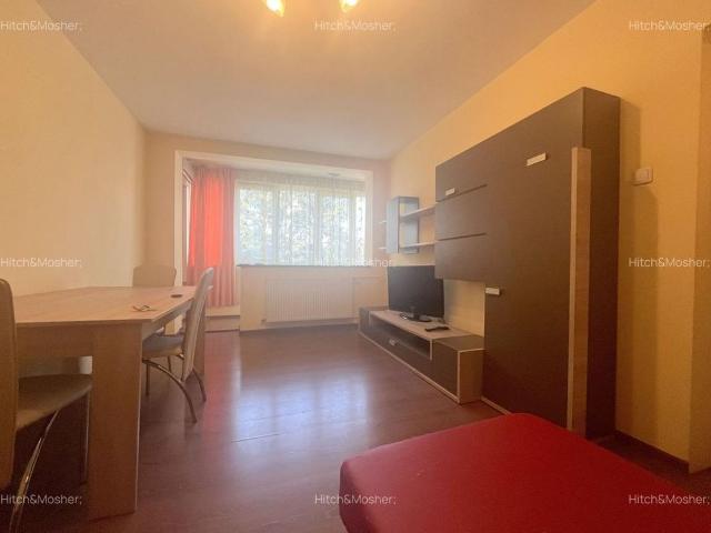 Apartament de închiriat – 3 camere