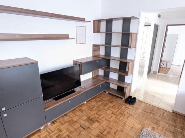 Apartament de închiriat, 3 camere, 60 mp, semicentral zona P ța Abator
