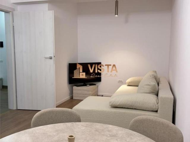 Apartament de inchiriat 3 camere, Tractorul, Brasov