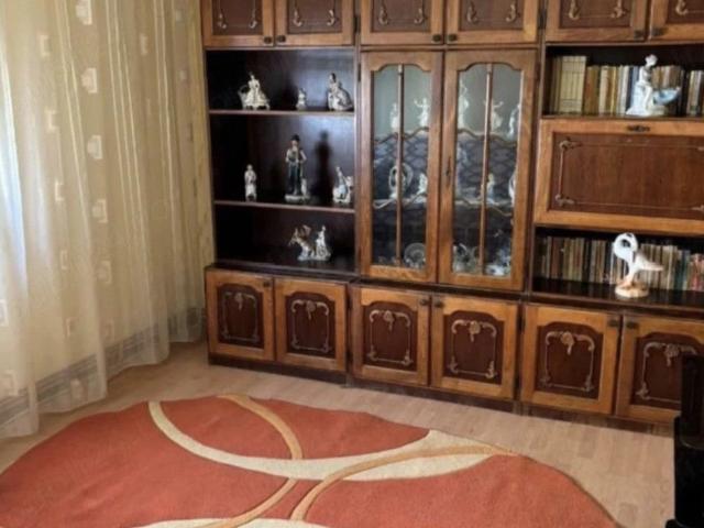 Apartament de inchiriat 3 camere Alexandru cel Bun
