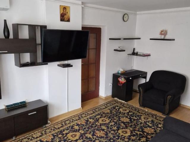 Apartament de inchiriat 3 camere,Cartier Pajura