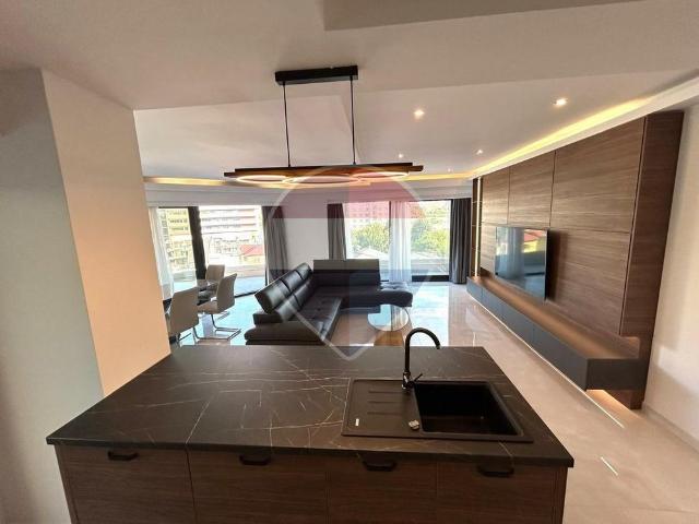 Apartament de închiriat 3 camere centru/casa poporului
