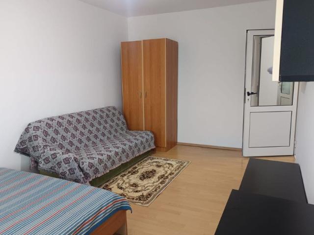 Apartament de inchiriat 3 camere Dacia