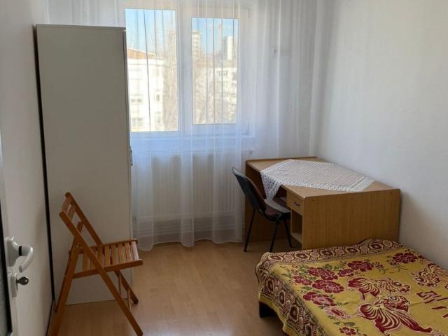 Apartament de inchiriat 3 camere Dacia