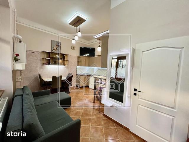 Apartament de inchiriat 3 camere, mobilat, parcare Noica