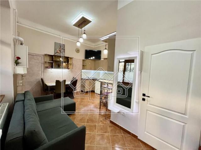 Apartament de inchiriat 3 camere, mobilat, parcare Noica