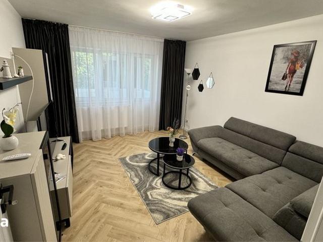 Apartament de inchiriat 3 camere Slatina