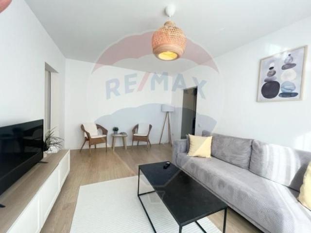 Apartament de inchiriat 3 camere, str. Timotei Popovici