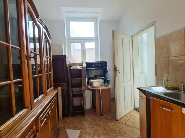 Apartament de inchiriat cu 4 camere, zona centrala, Oradea