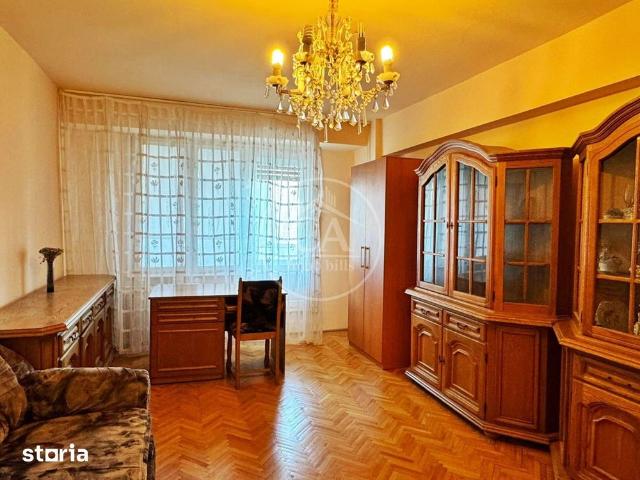 Apartament de închiriat cu 4 camere în zona Decebal, Oradea
