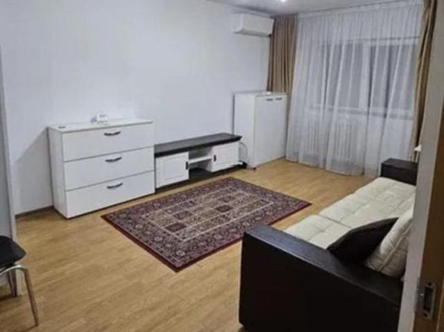 Apartament de inchiriat cu 1 camera Zona Nicolina