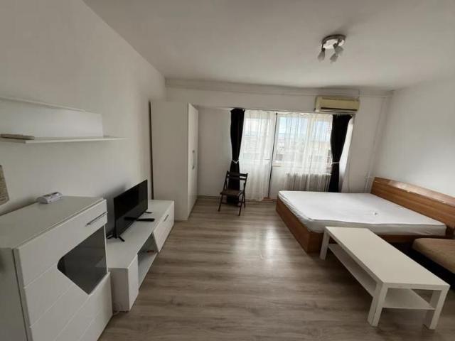 Apartament de inchiriat cu 1 camera Zona Garii
