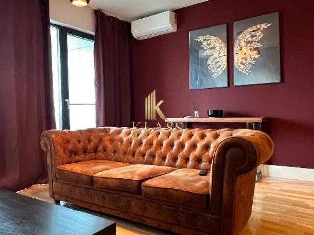 Apartament de inchiriat cu 2 camere 102 The Address Barbu Vacares