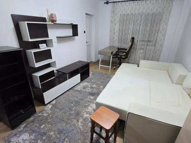 Apartament de inchiriat cu 2 camere Zona Podul de Fier
