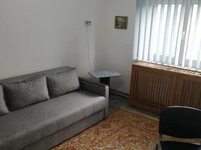 Apartament de inchiriat cu 2 camere Zona Podul de Fier