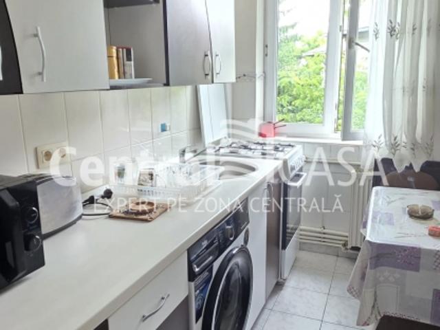 Apartament de închiriat cu 2 camere, Centru