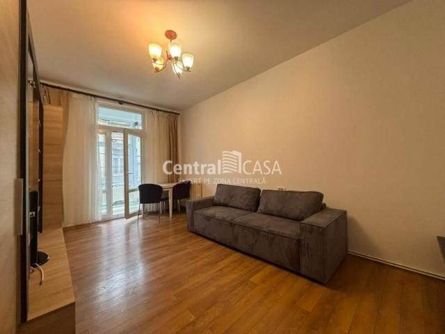 Apartament de inchiriat cu 2 camere, Centru