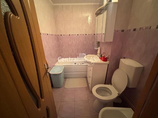 Apartament de închiriat cu 2 camere, Centru Gara
