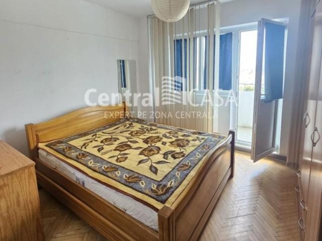 Apartament de inchiriat cu 2 camere, Centru Gara