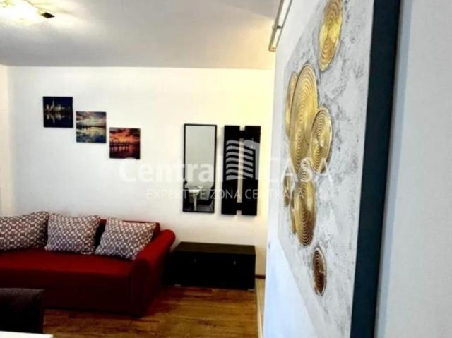 Apartament de inchiriat cu 2 camere, Centru Sf Lazar Palas